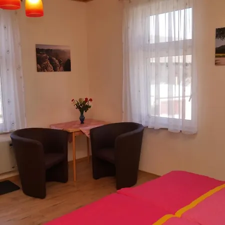 Gasthuis Guenstiges Doppelzimmer Saechsische Schweiz Mittelndorf